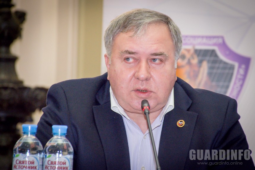 Михаил Аничкин